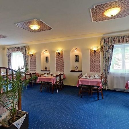 קרלובי וארי Eurohotel מראה חיצוני תמונה