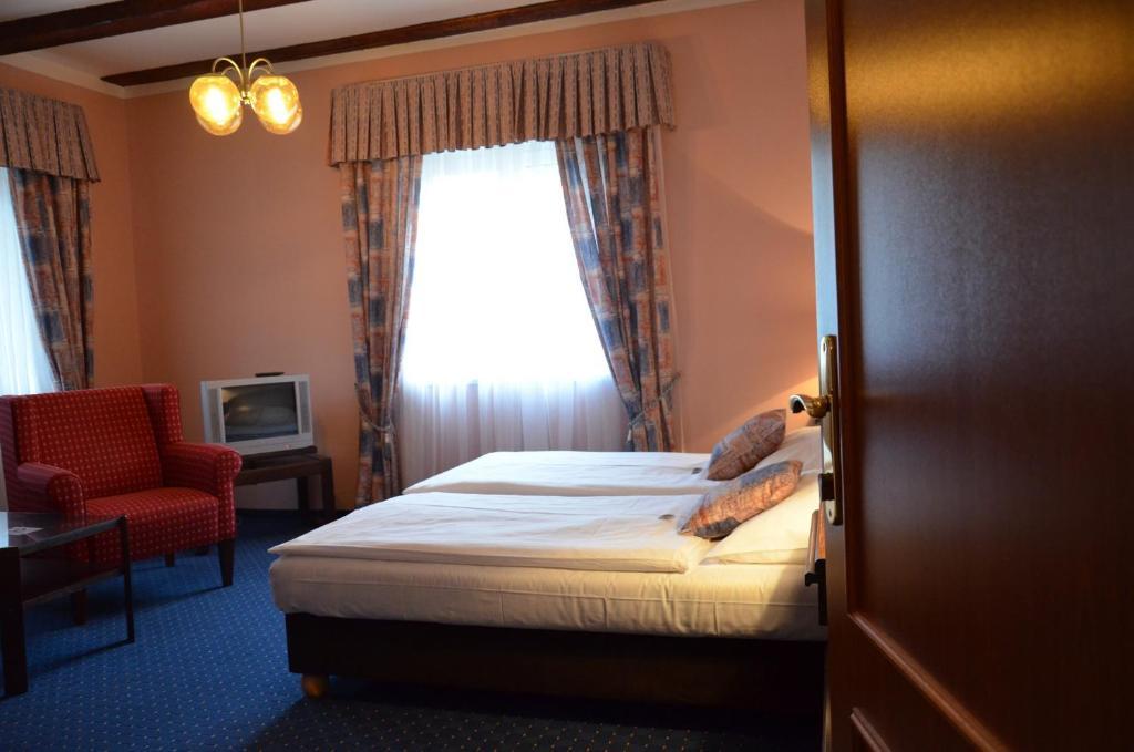 קרלובי וארי Eurohotel מראה חיצוני תמונה