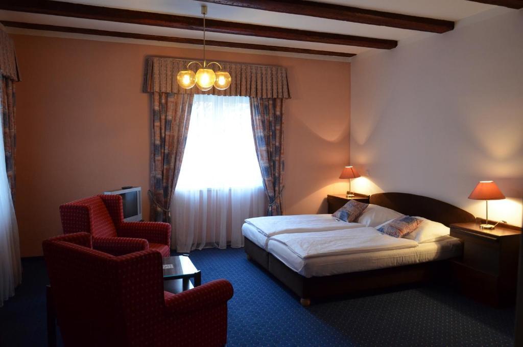 קרלובי וארי Eurohotel חדר תמונה